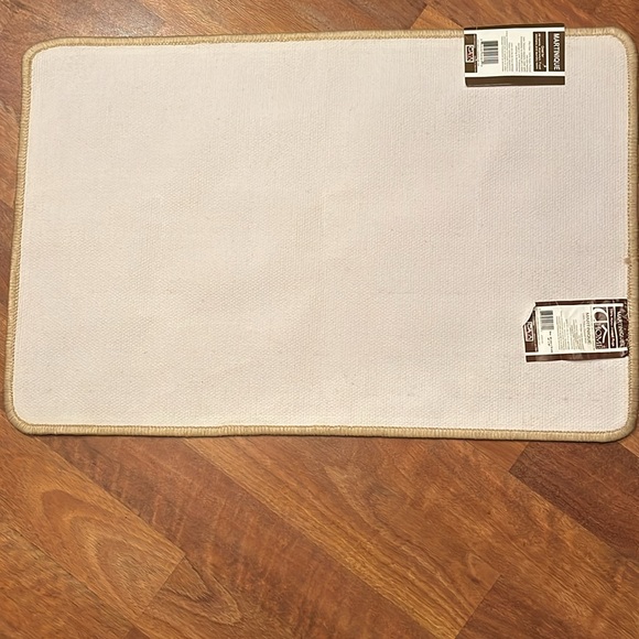 New hundred percent nylon printed rug - Picture 6 of 8